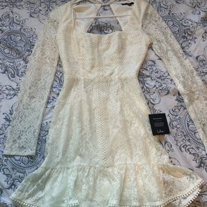 LuLu’s Longsleeve Lace Cream Dress